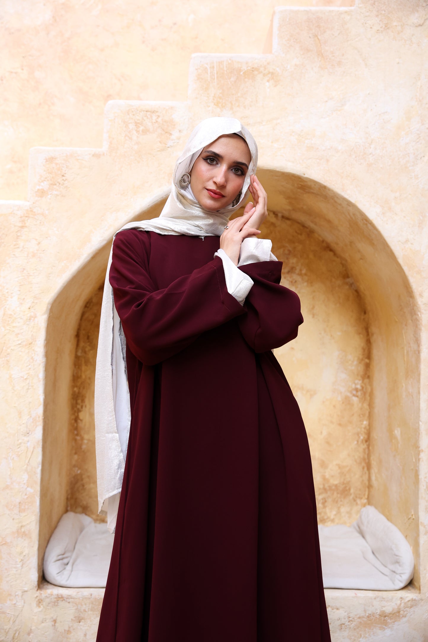 Lu'lu'a Abaya (Burgundy)