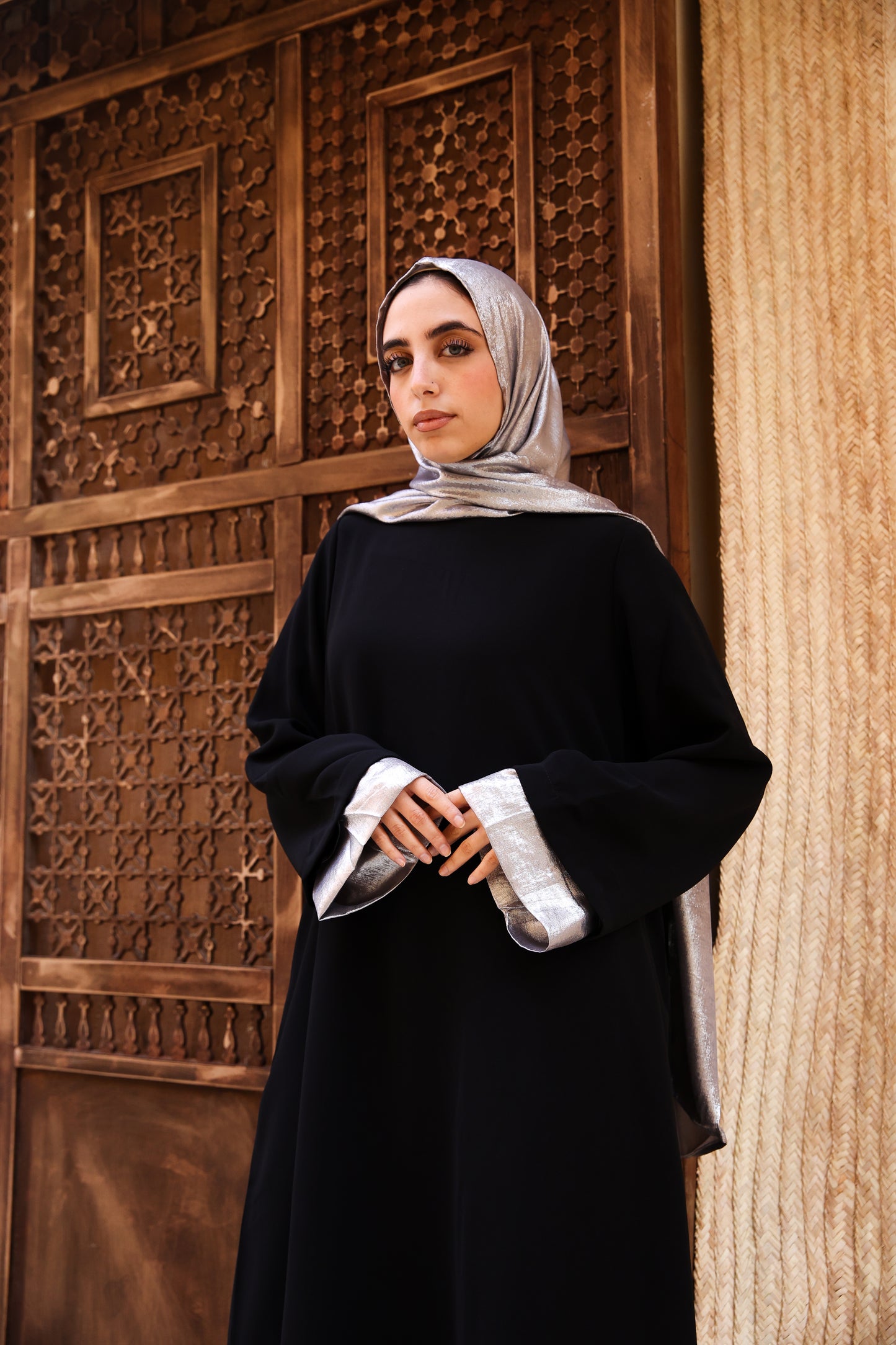 Lu'lu'a Abaya ( Black)